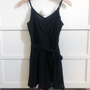 Express size 0 black romper